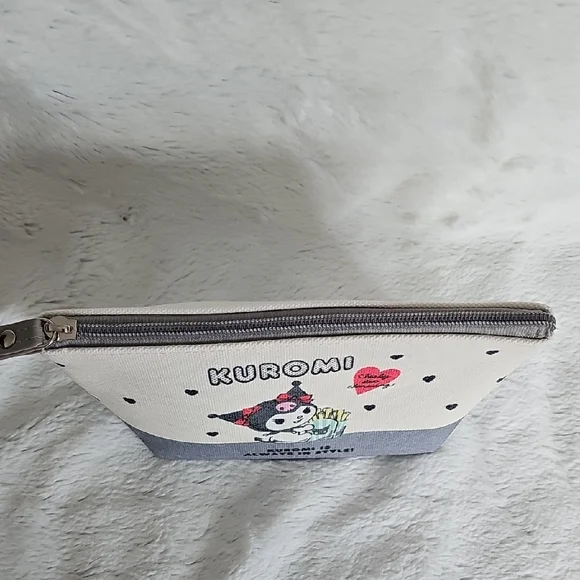 Kuromi Pouch - Picture 7 of 8